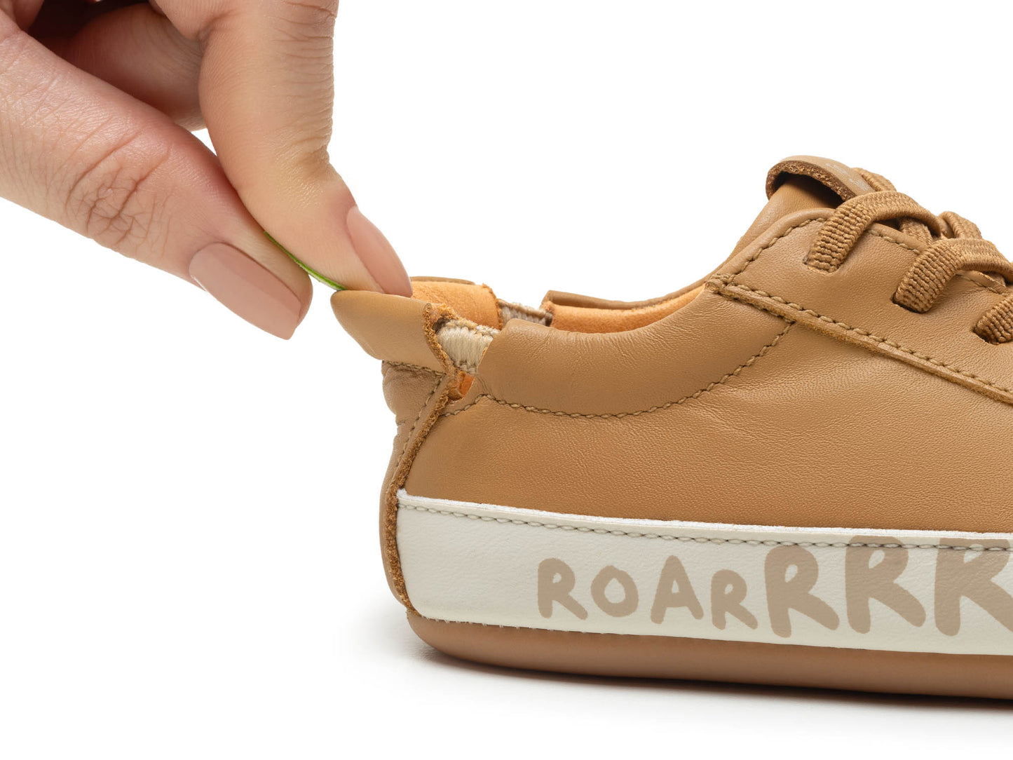 Tip Toey Joey - Baskets Funky Roarr